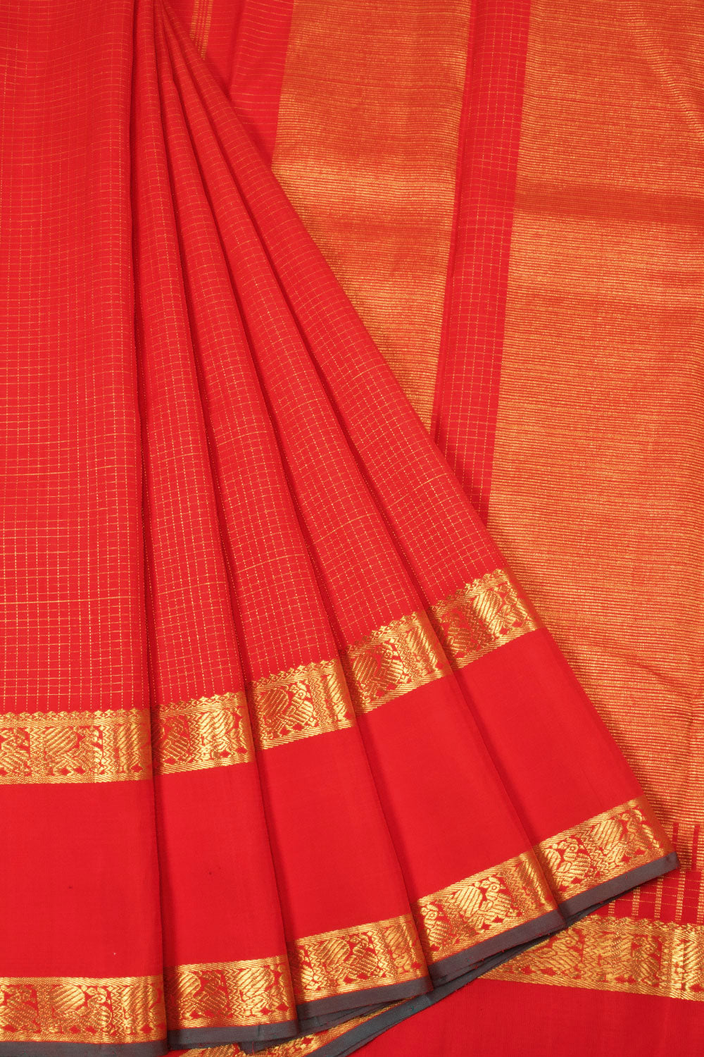 Chilli red colour outlet wedding sarees