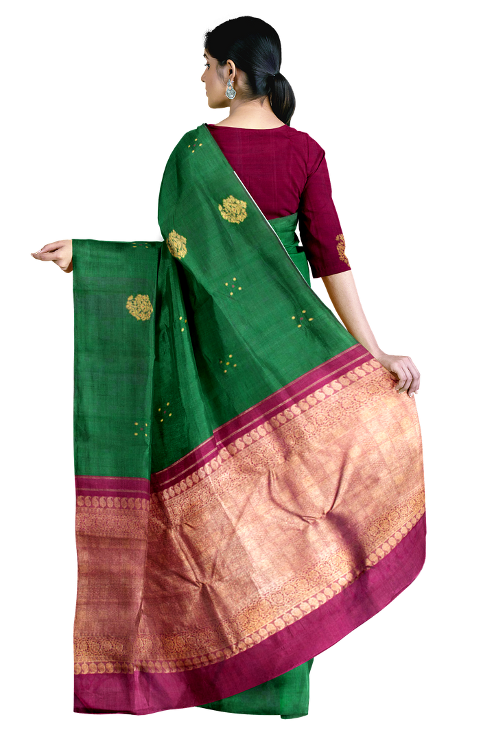 Emarald Green Pure Zari Kanjivaram Silk Saree 10063135