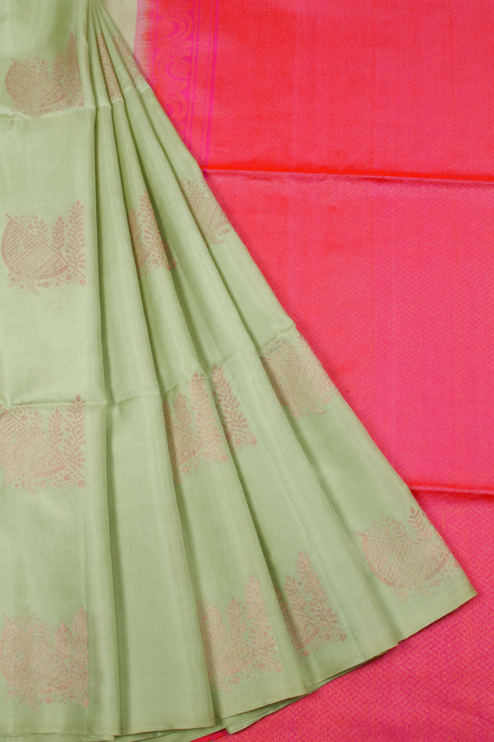 Pastel Green Handloom Kanjivaram Soft Silk Saree 10063293