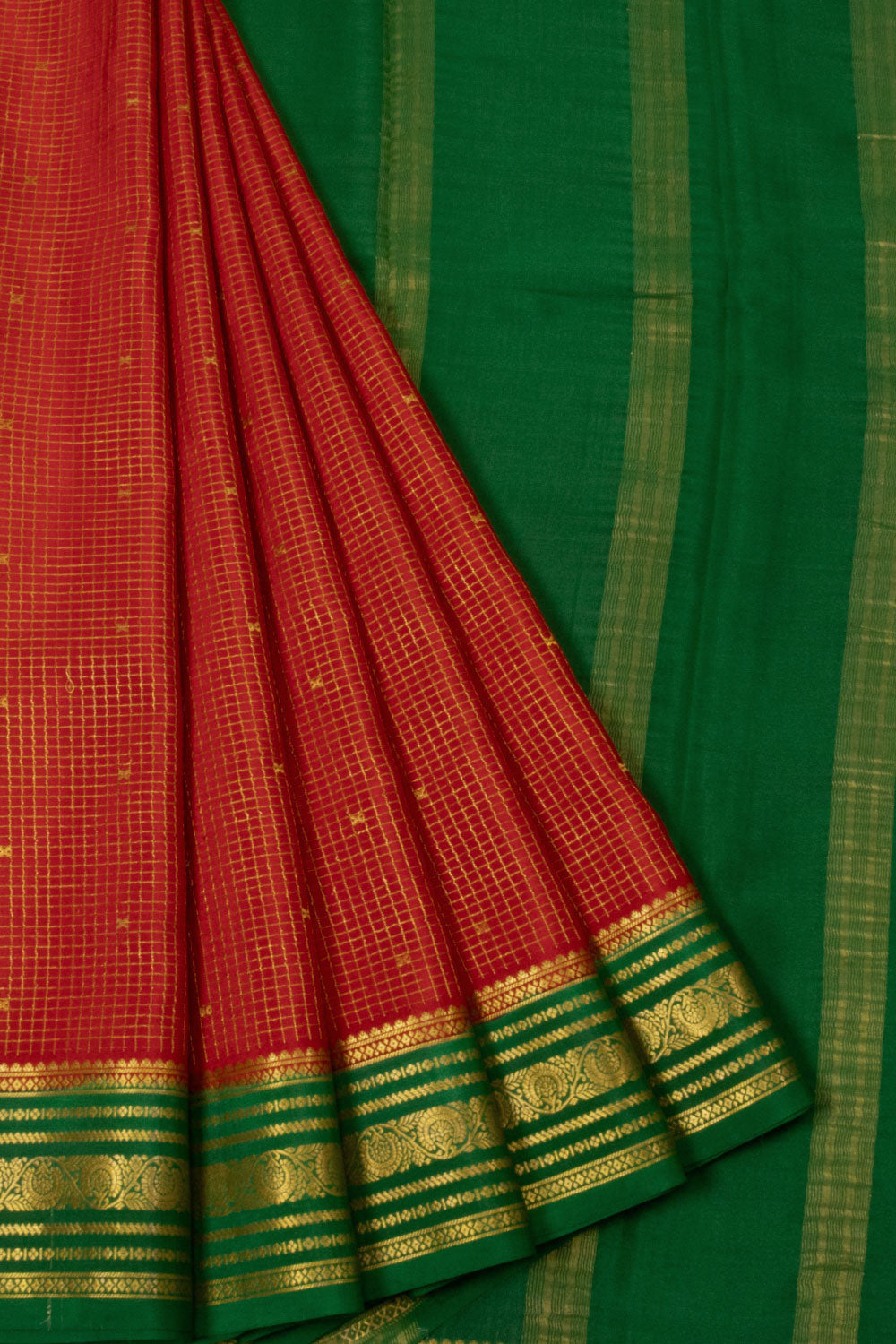 Red Mysore Crepe Silk Saree 10064620