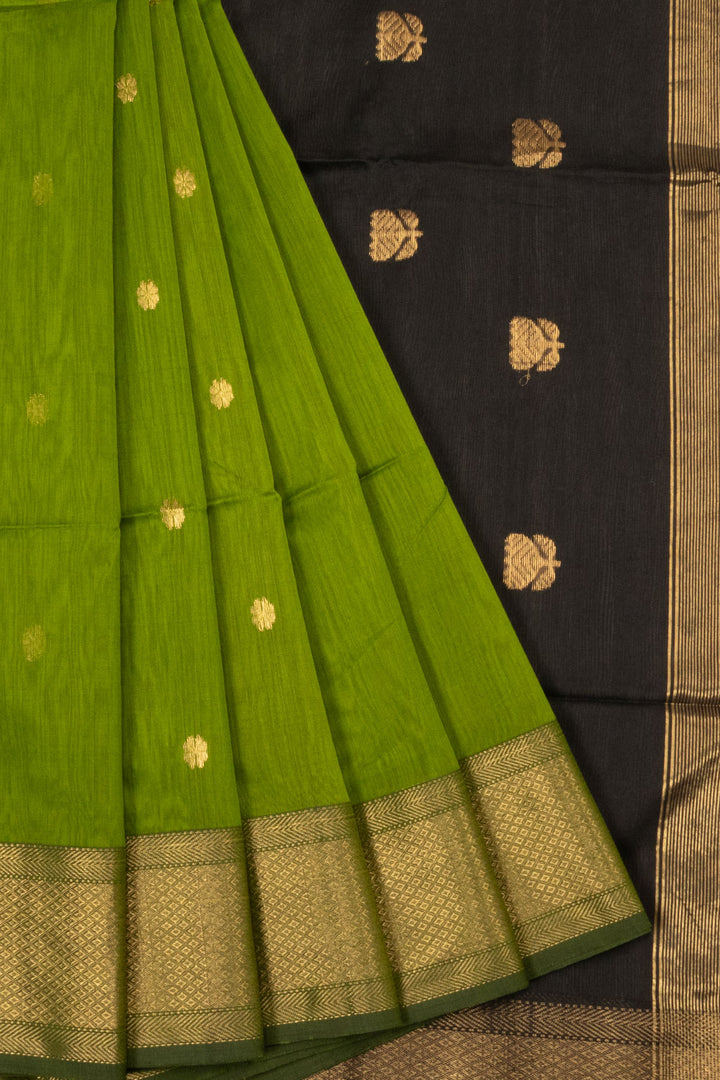 Pear Green Handloom Maheswari Silk Cotton Saree - Avishya