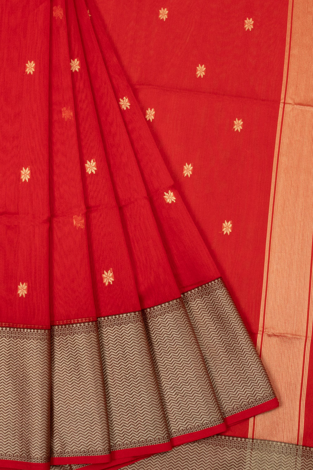 Red Handloom Maheshwari Silk Cotton Saree - Avishya