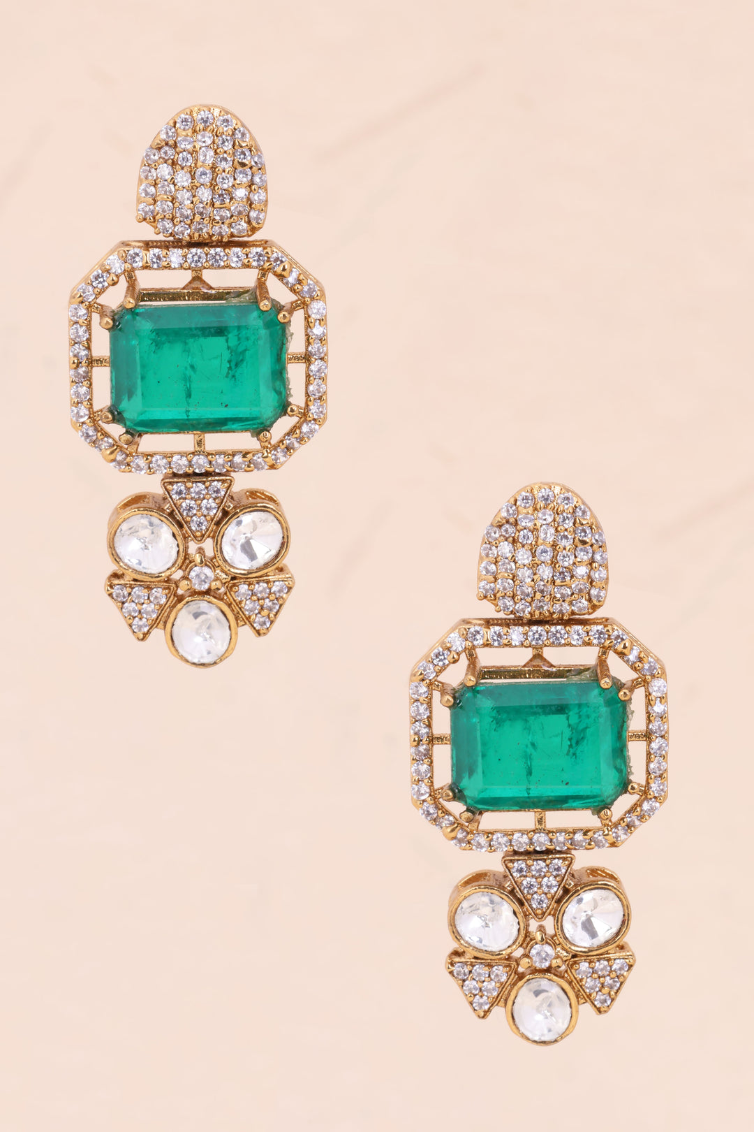 Green Handcrafted Stone Earring 10069633