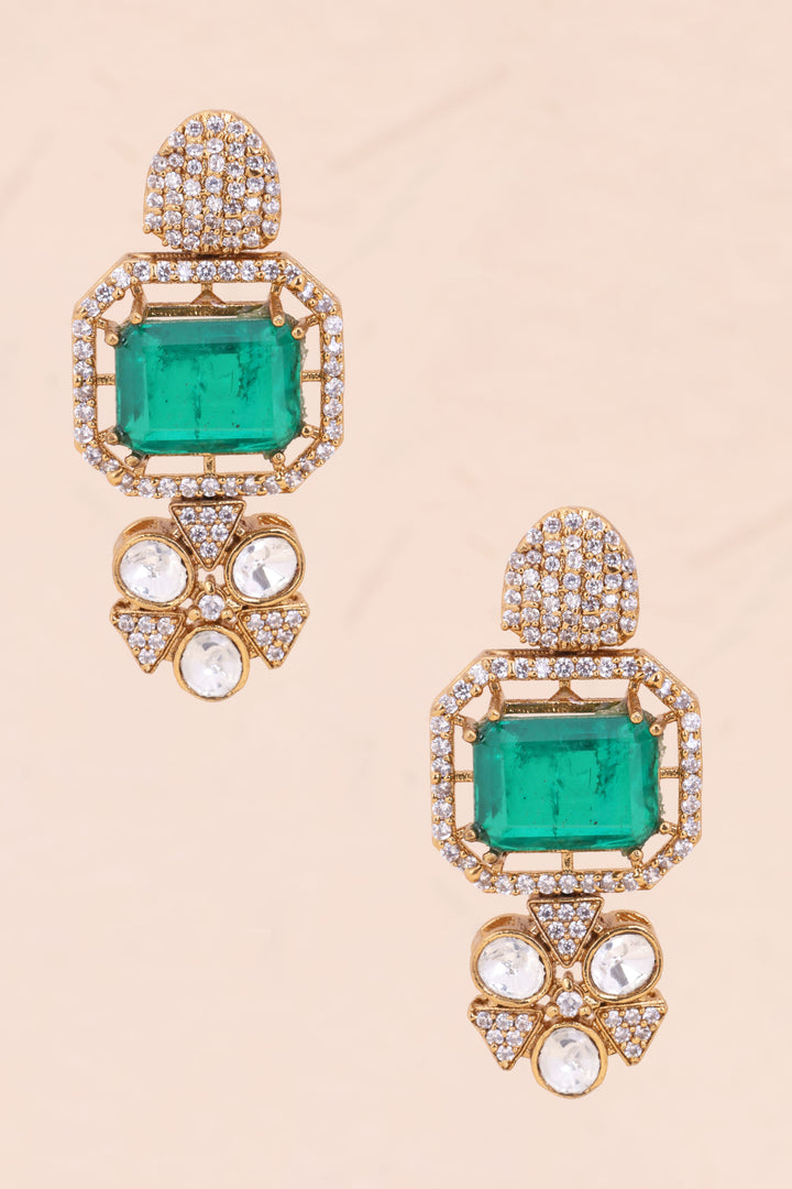 Green Handcrafted Stone Earring 10069633