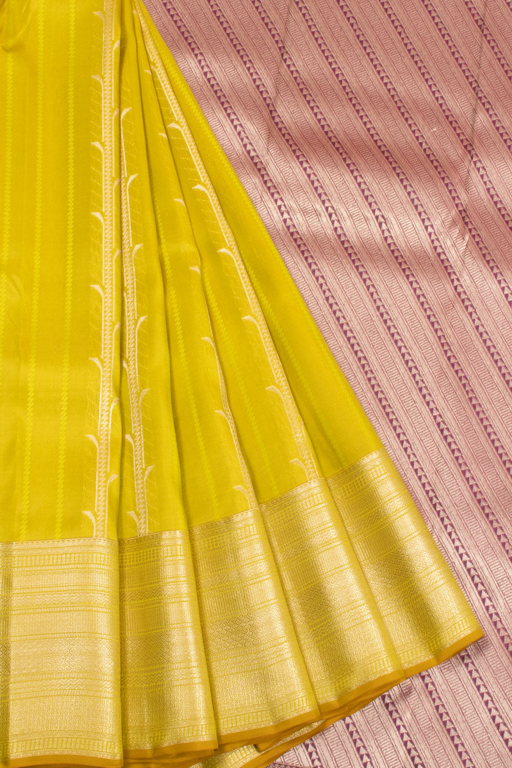 Yellow Kanjivaram Blended Silk Saree 