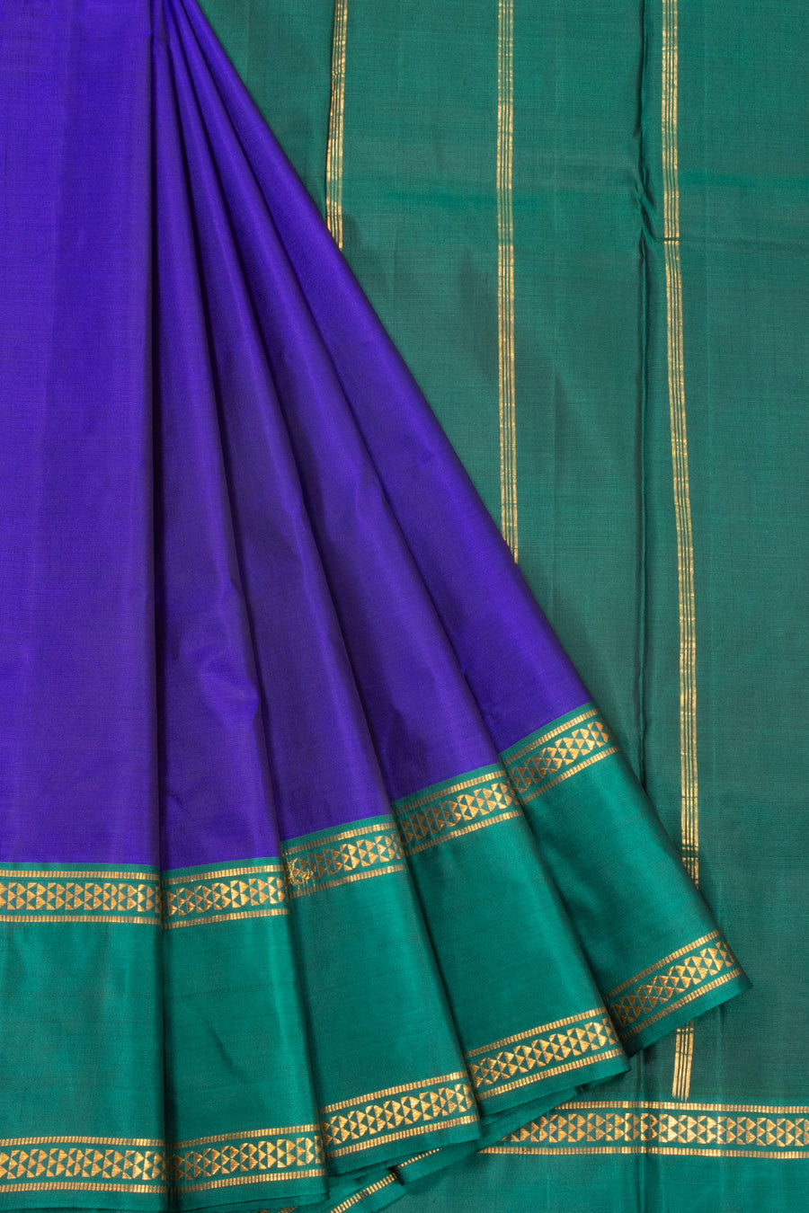 Blue Handloom Kanchipuram Pure Silk Saree 10072824