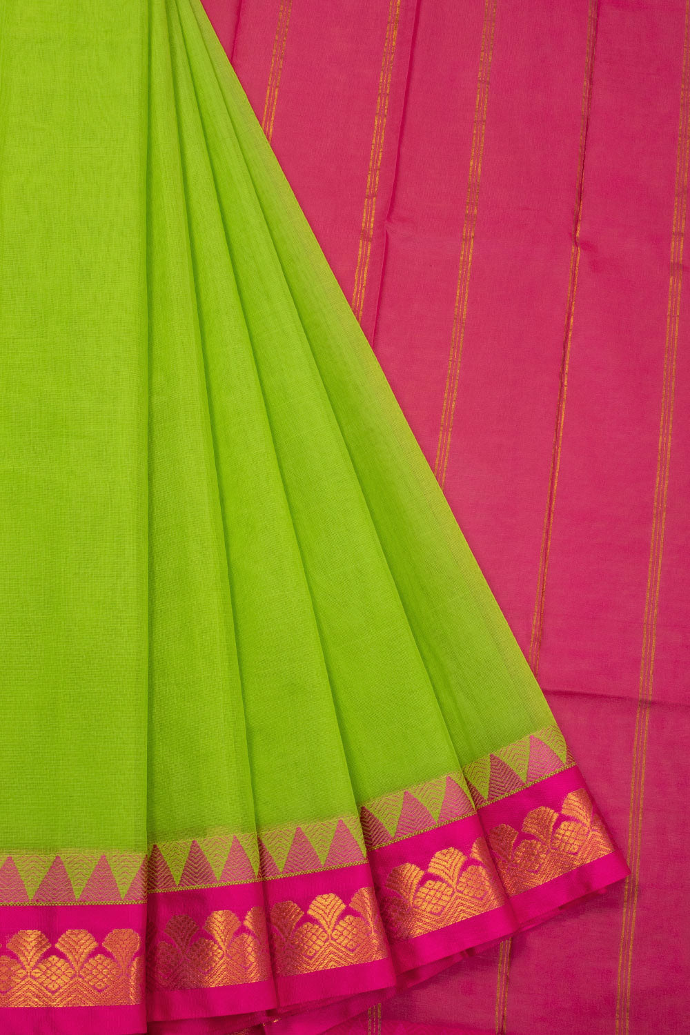 Green Handloom Gadwal Kuttu Cotton Saree Without Blouse 10071197