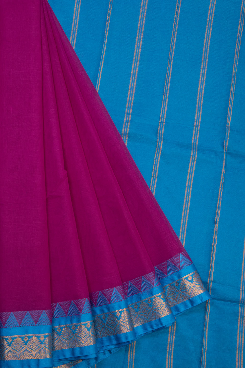 Violet Handloom Gadwal Kuttu Cotton Saree Without Blouse