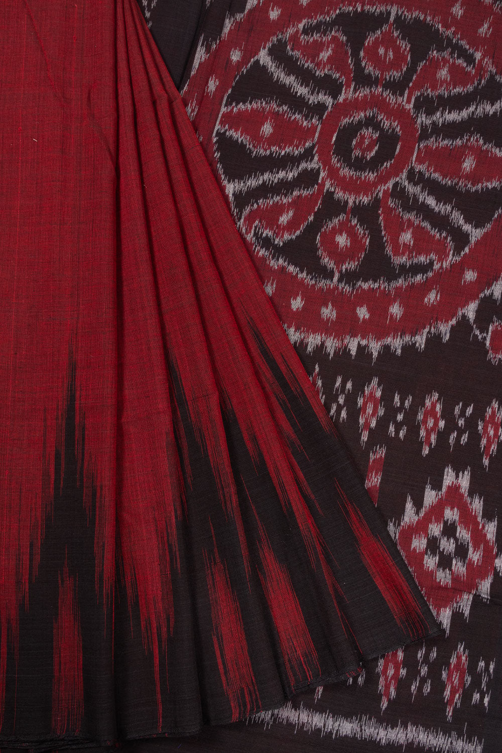 Red Nuapatna Odisha Ikat Cotton Saree Without Blouse