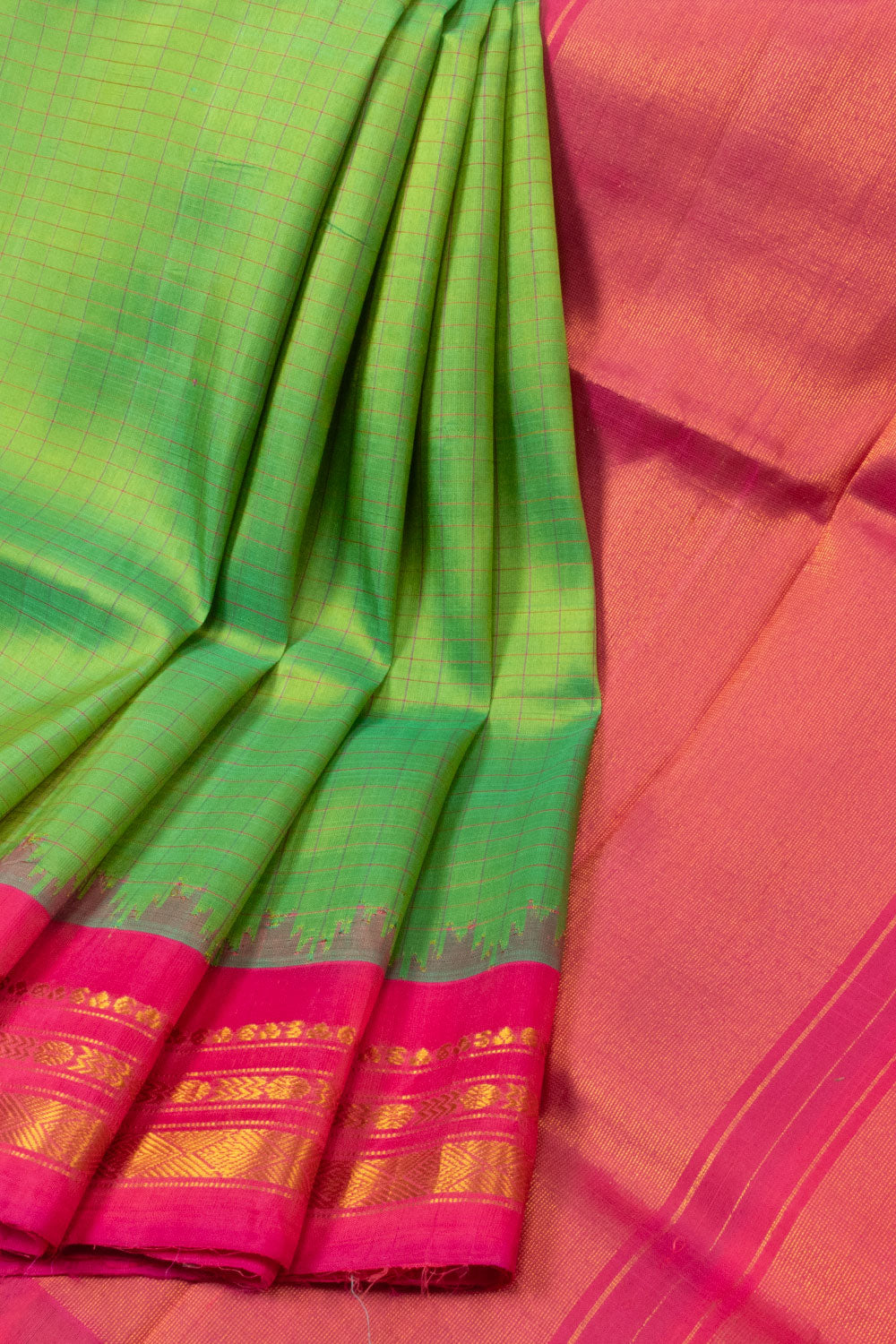 Parrot Green Handloom Gadwal Kuttu Silk Saree - Avishya