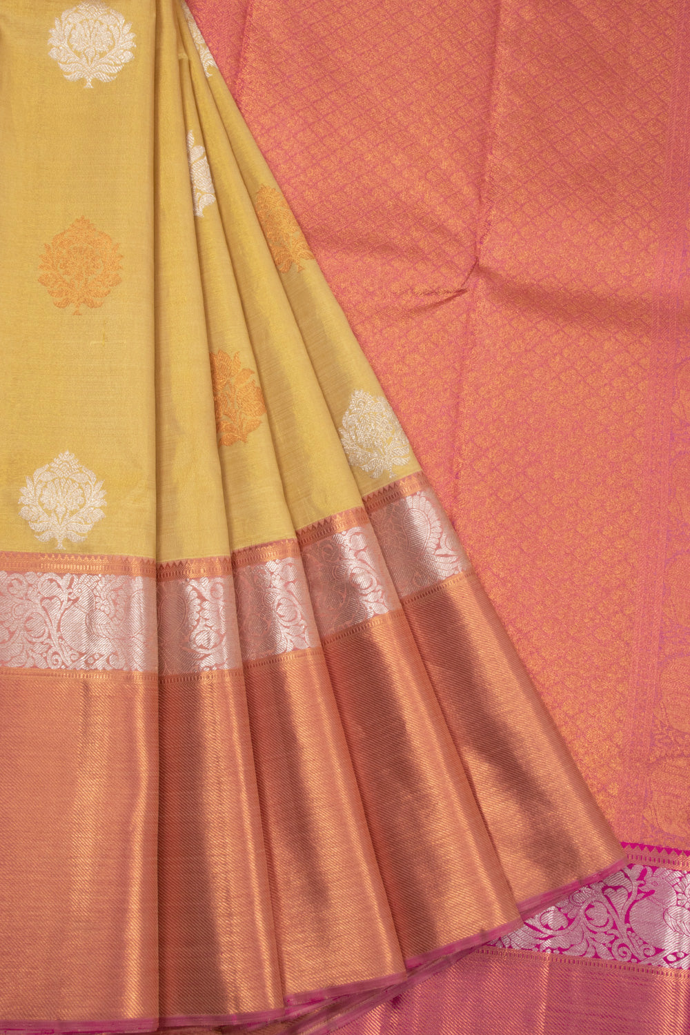 Gold Handloom Kanchipuram Pure Zari Saree 10072879