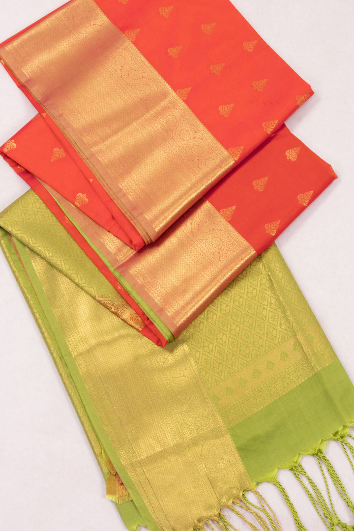 Red Kanjivaram Silk Saree with Contrast Pallu 10073855