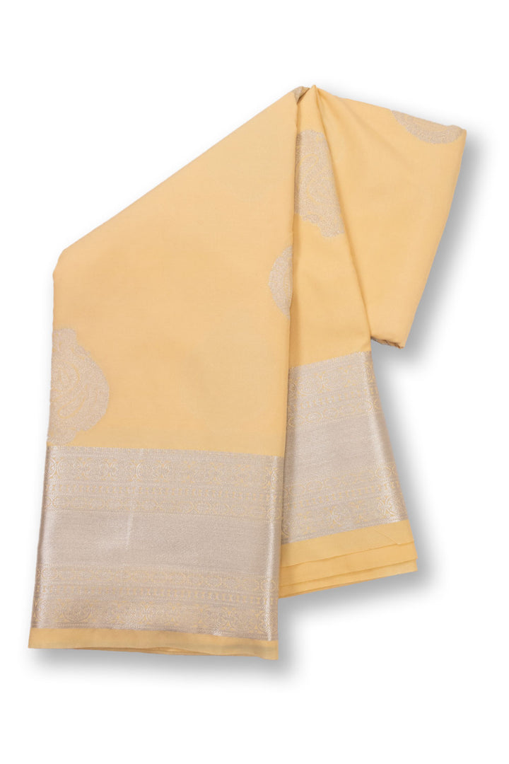 Beige Kanjivaram Silk Saree with Contrast Pallu 10073859