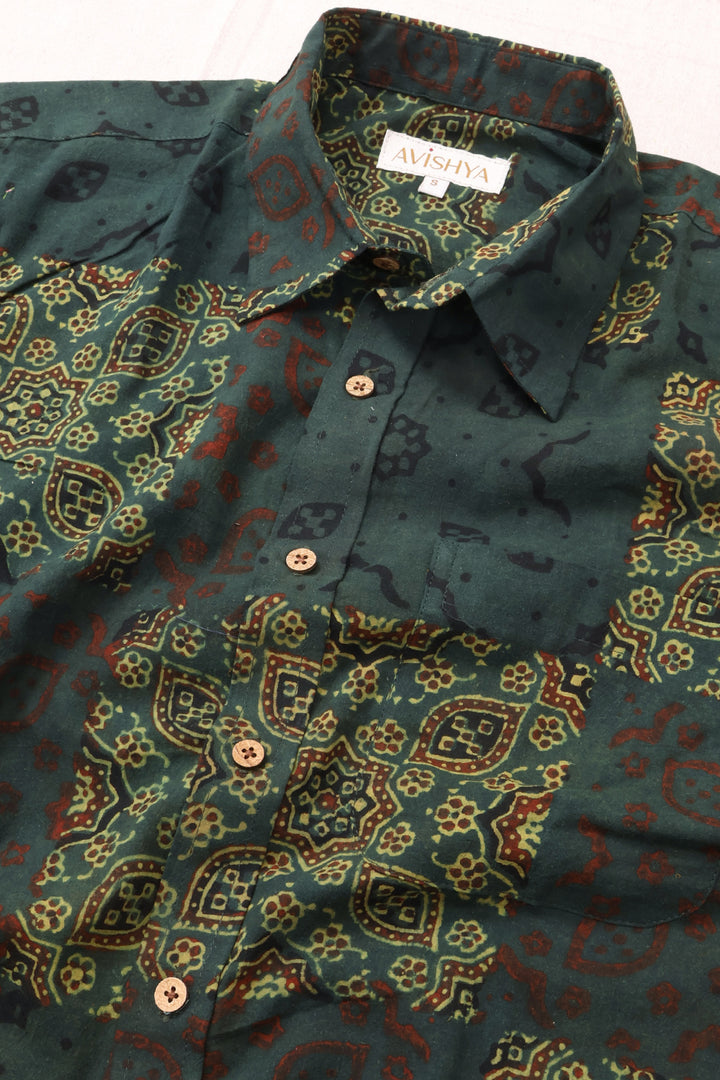 Green Half Sleeve Ajrakh Printed Cotton Mens Shirt 10073054