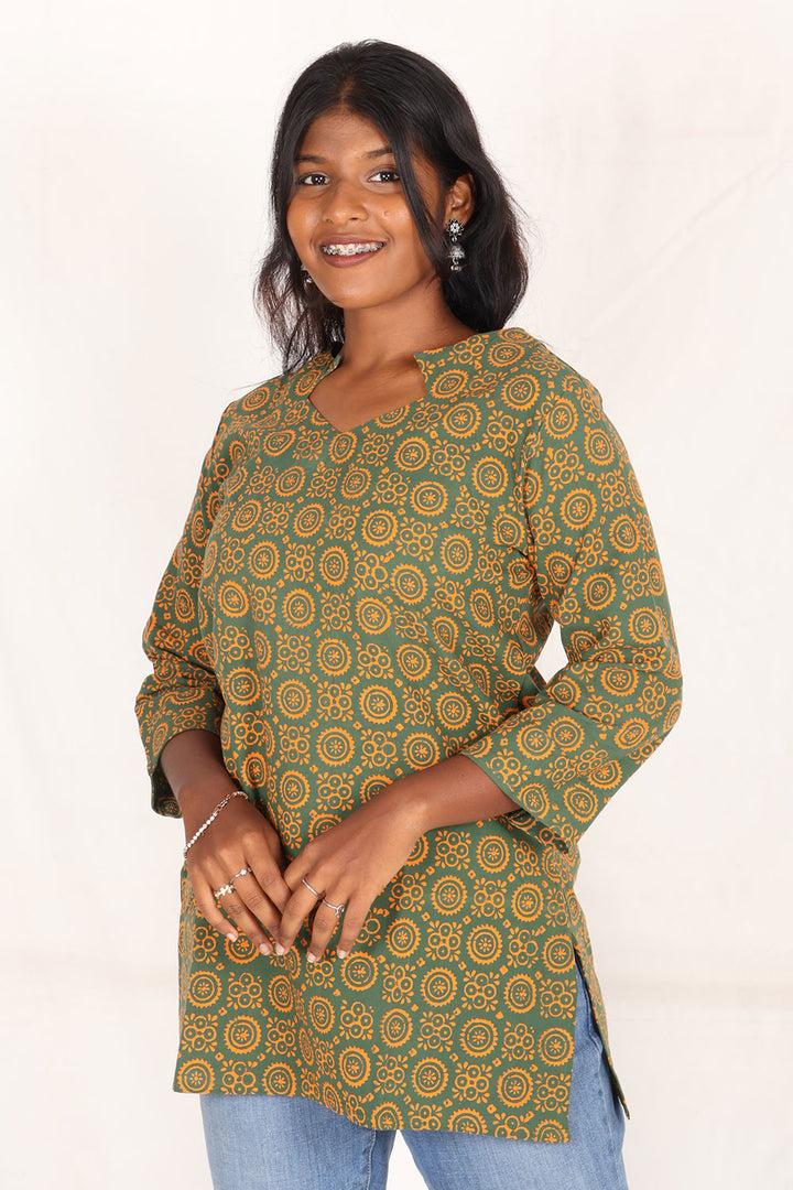 Green Gamthi Print Cotton Kurti