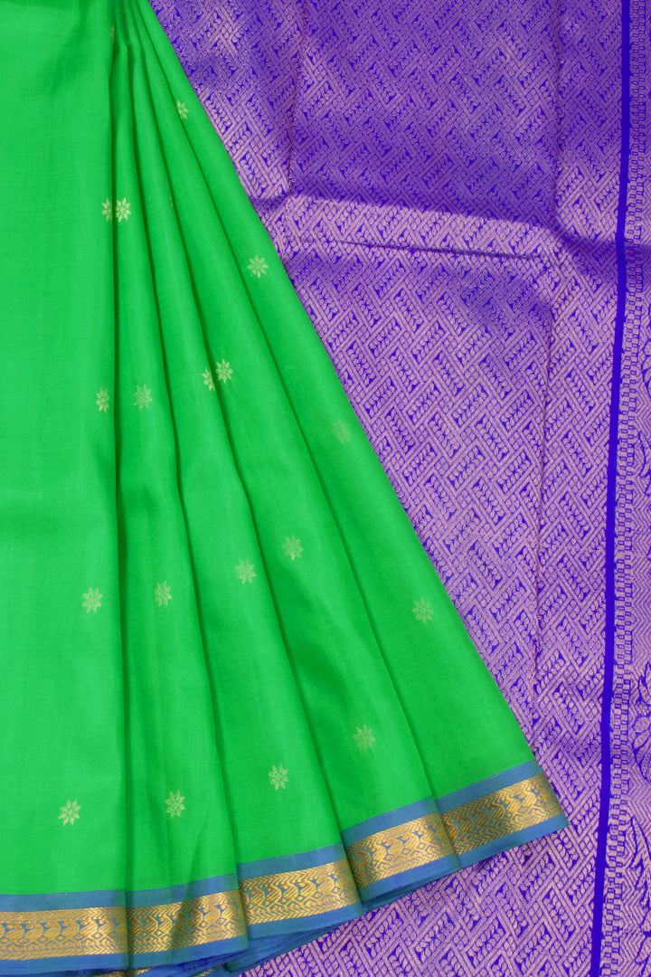 Green Handloom Kanchipuram Pure Silk Saree 10072858