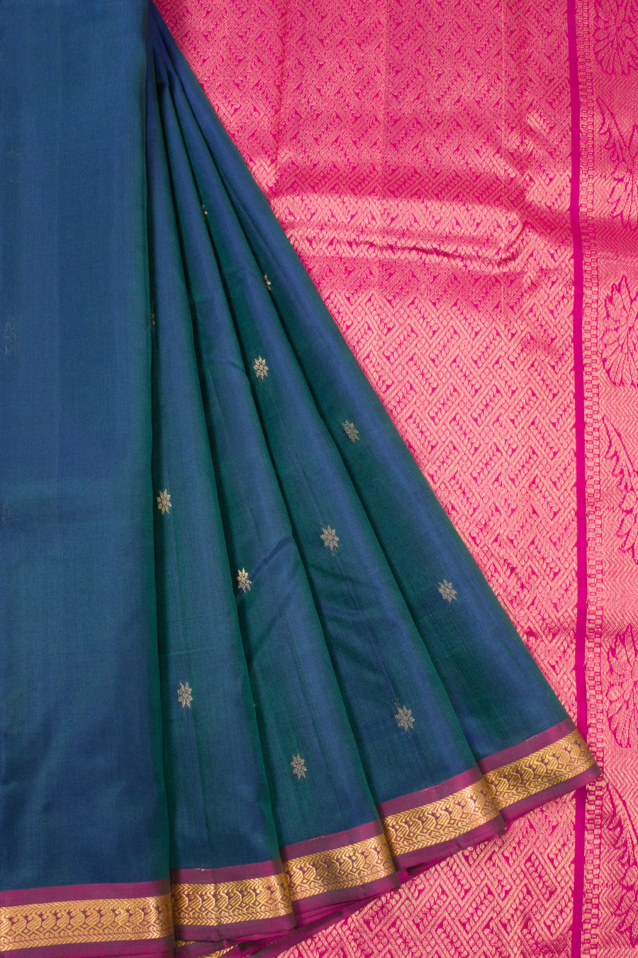 Green Handloom Kanchipuram Pure Silk Saree 10072859