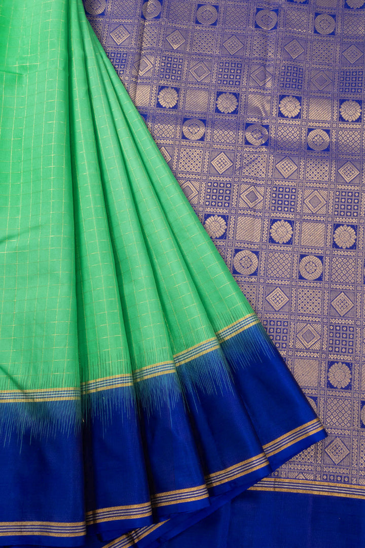 Green Handloom Kanjivaram Silk Saree 10070713