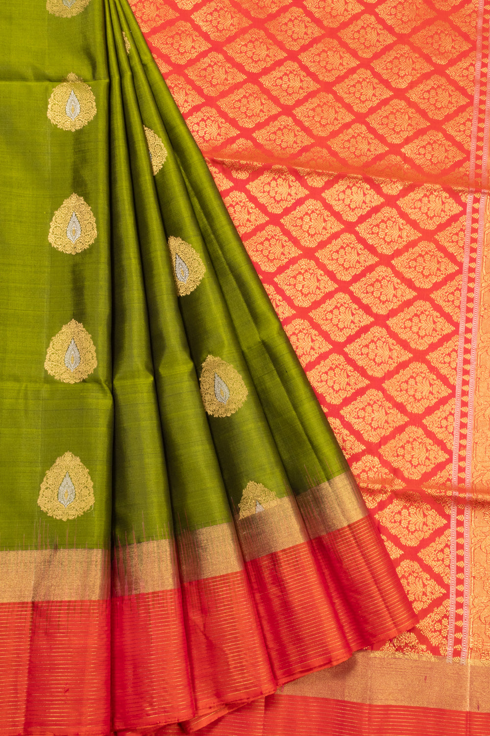 Green Handloom Kanjivaram Soft Silk Saree 10072768