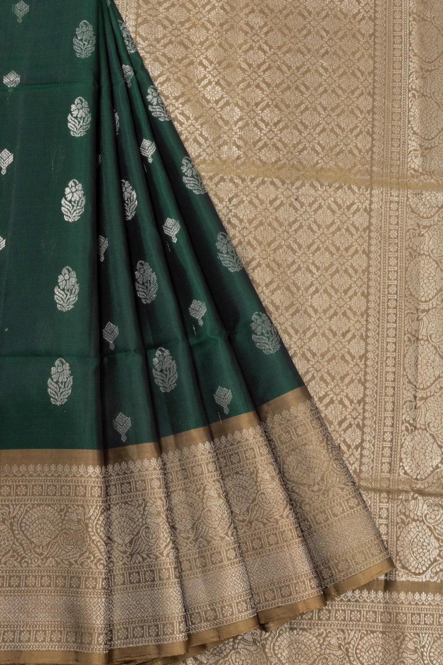 Green Handloom Kanjivaram Soft Silk Saree 10072779