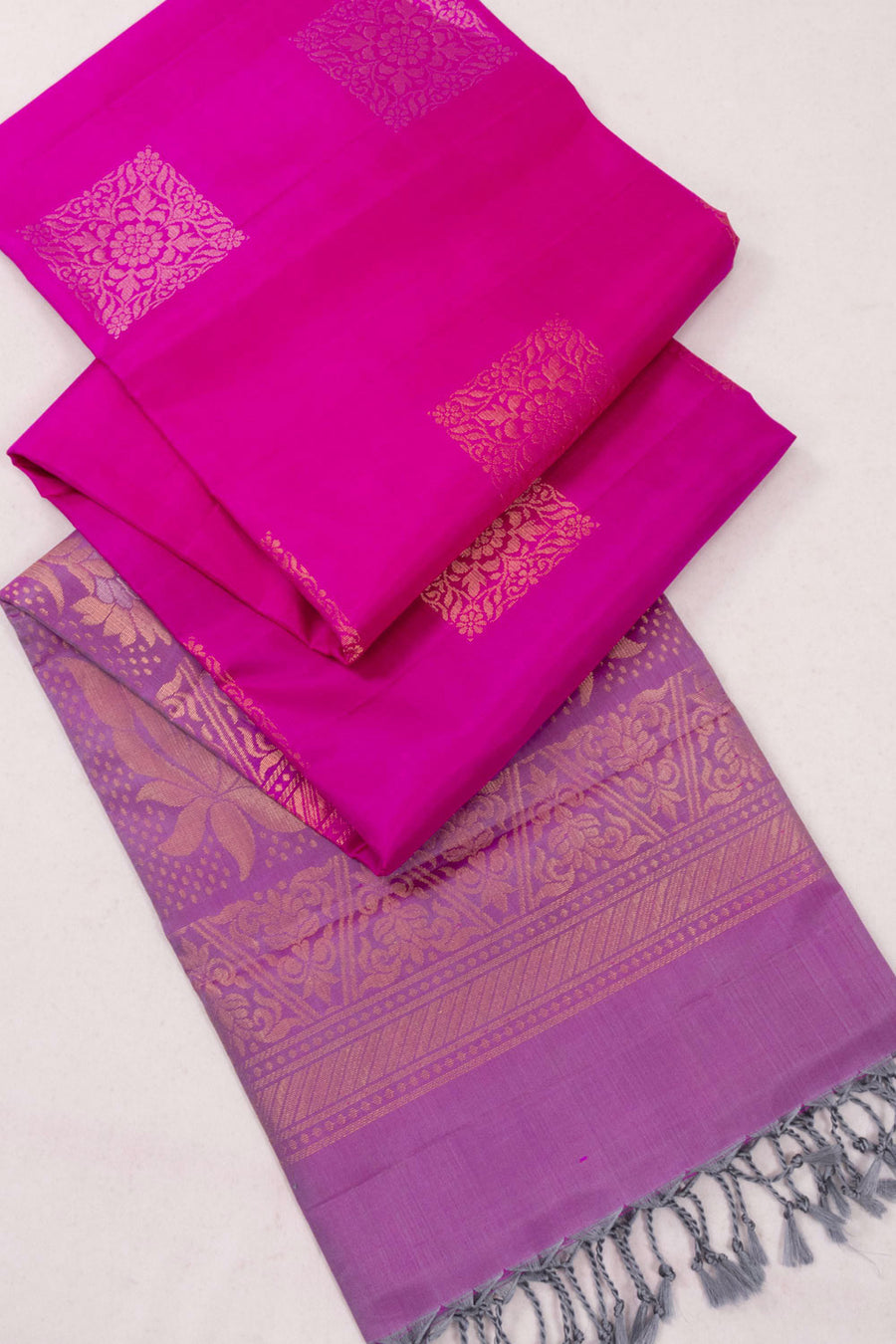 Magenta Handloom Kanjivaram Soft Silk Saree 10073919