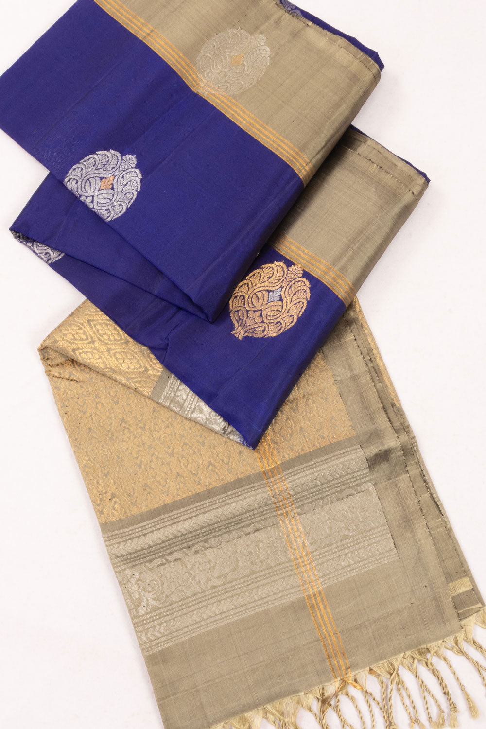 Blue Handloom Kanjivaram Soft Silk Saree 10073926