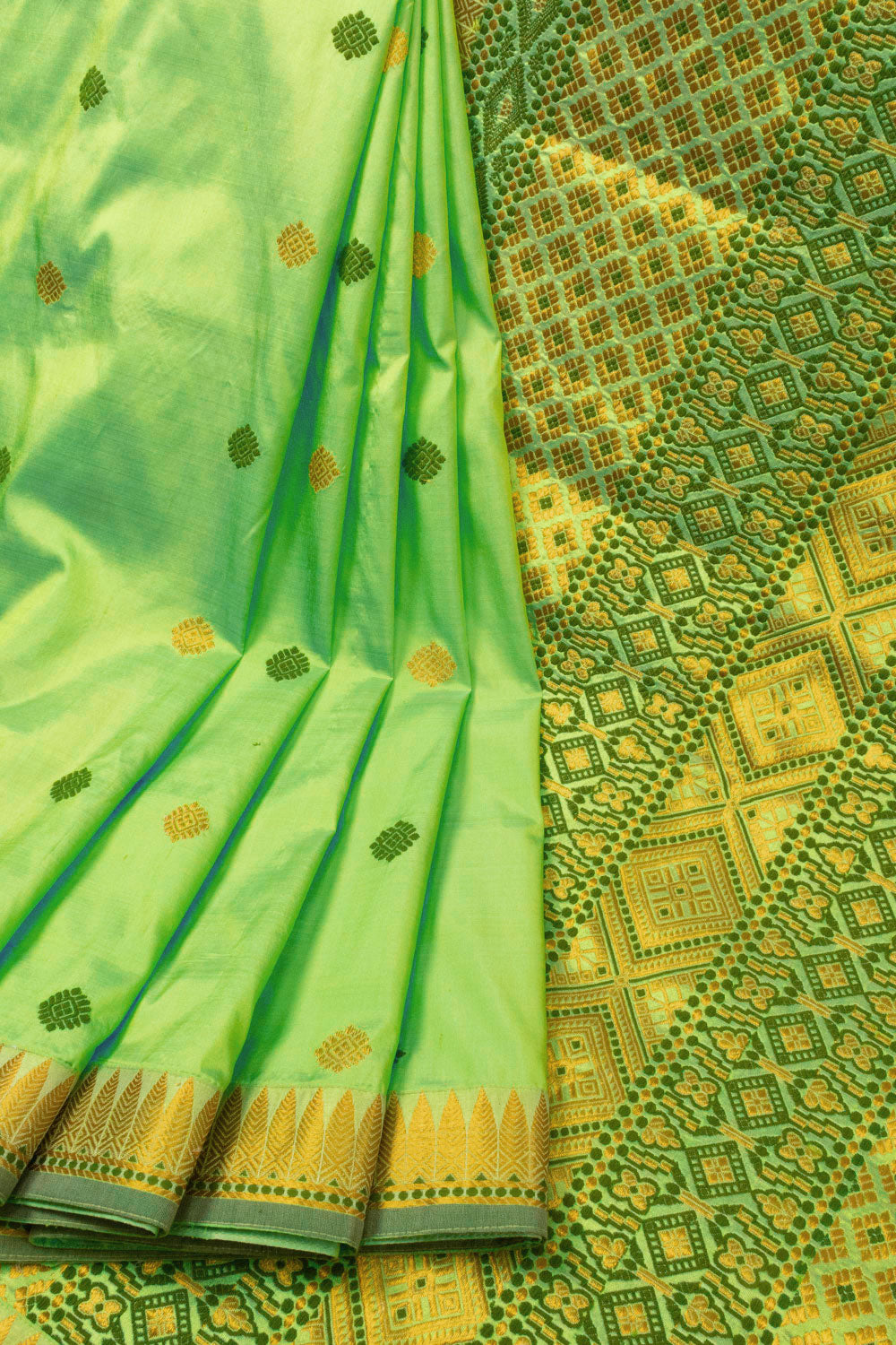 Green Handloom Assam Silk Saree - Avishya