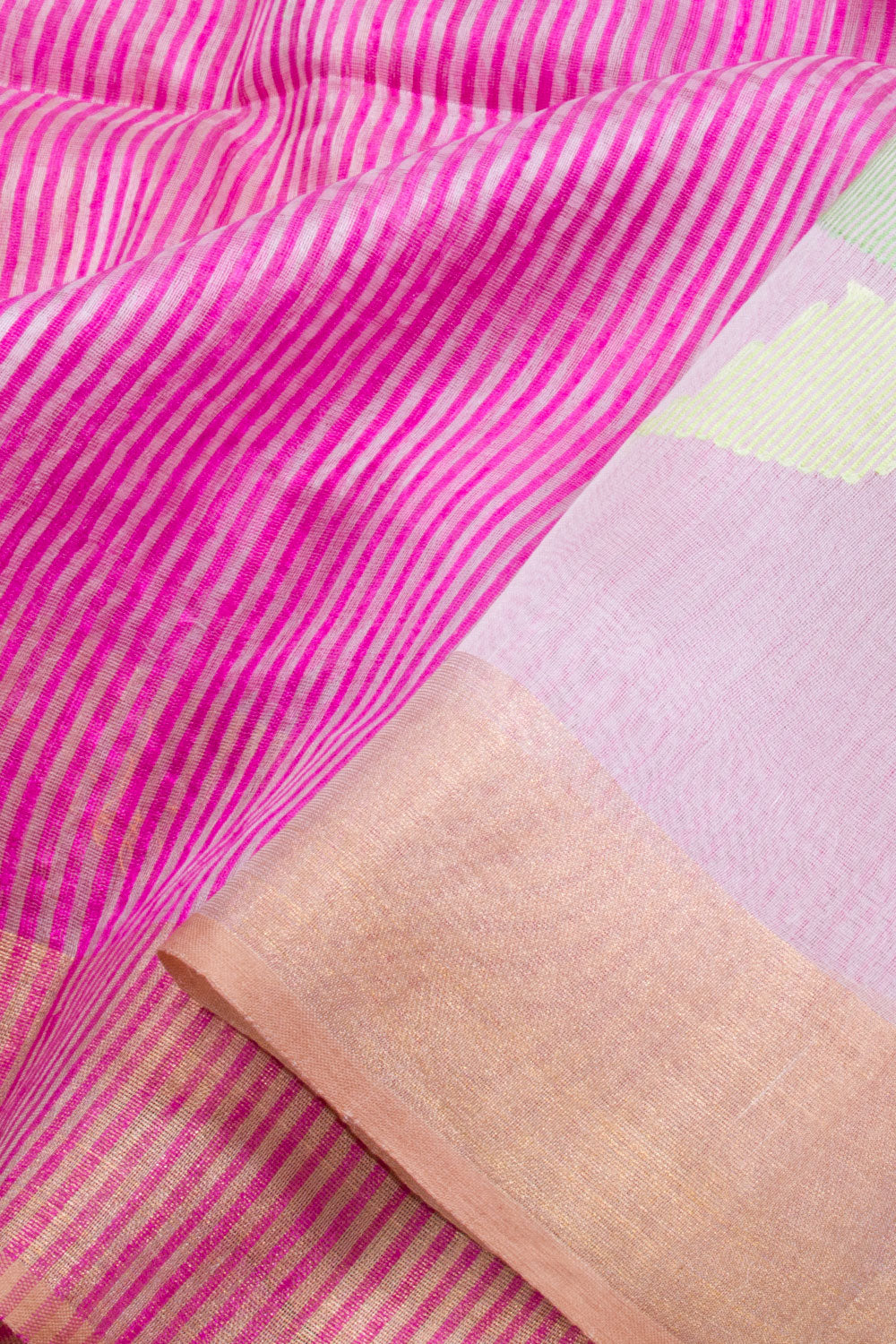 Pink Handloom Silk Cotton Saree with Floral Jamdani Pallu 10061855