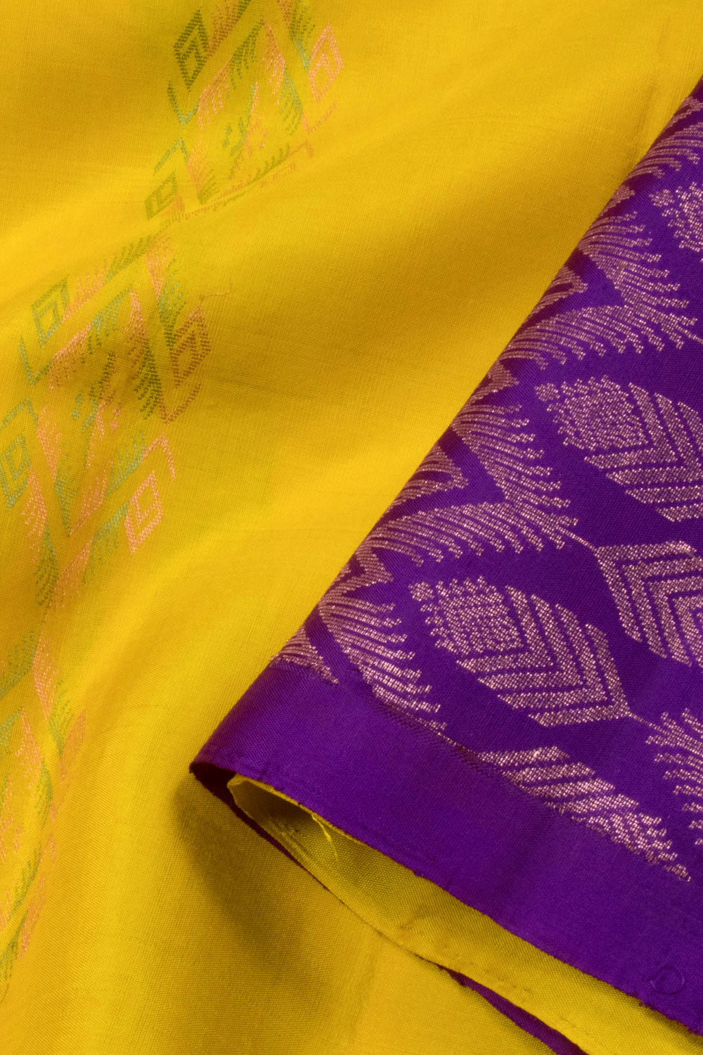 Satin Sheen Yellow Handloom Kanjivaram Soft Silk Saree