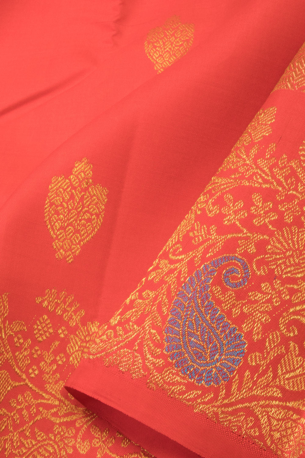 Which is the best online shopping site for buying Kanchipuram silk sarees  online? - Quora