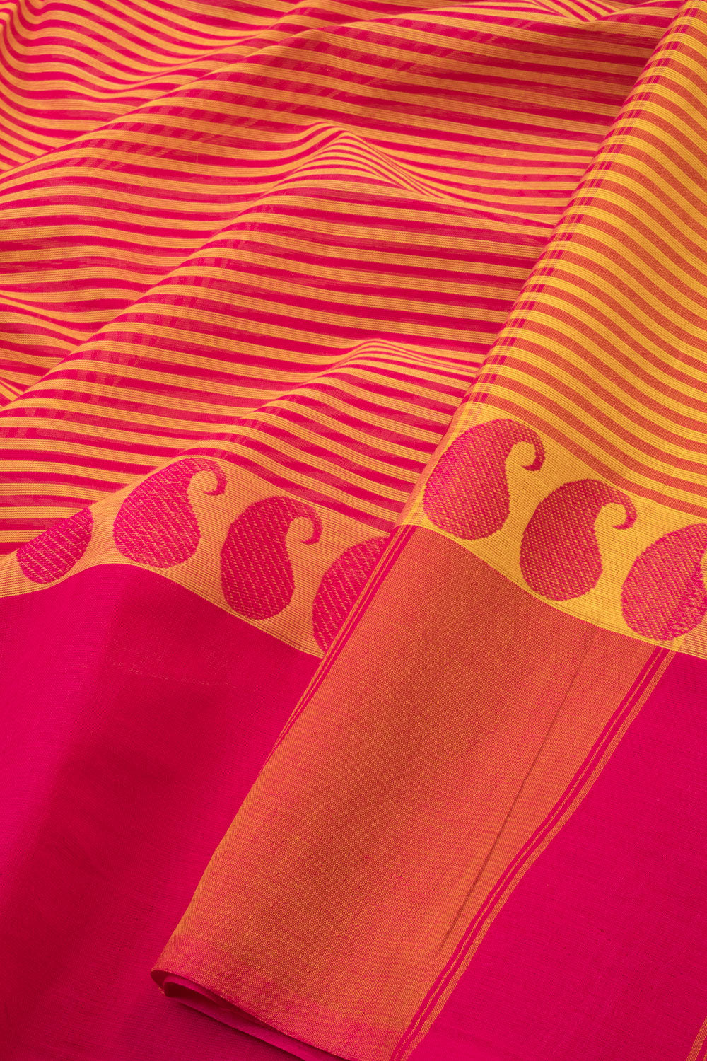 Red Handwoven Kanchi Cotton Saree - Avishya