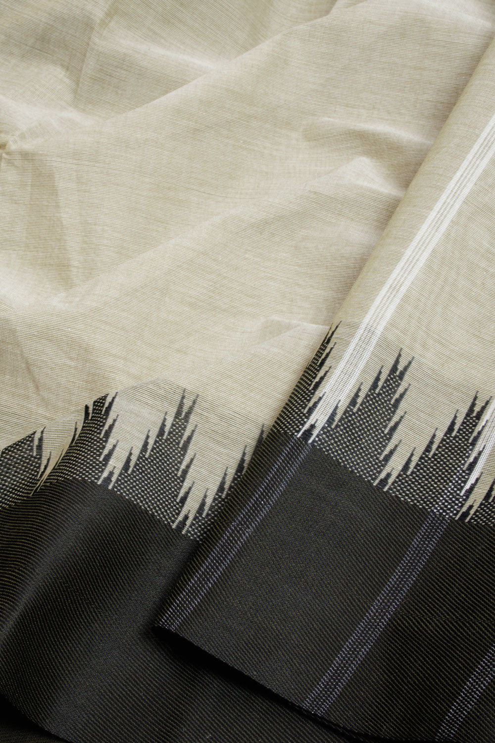 Grey Handwoven Kanchi Cotton Saree 10068508 - Avishya