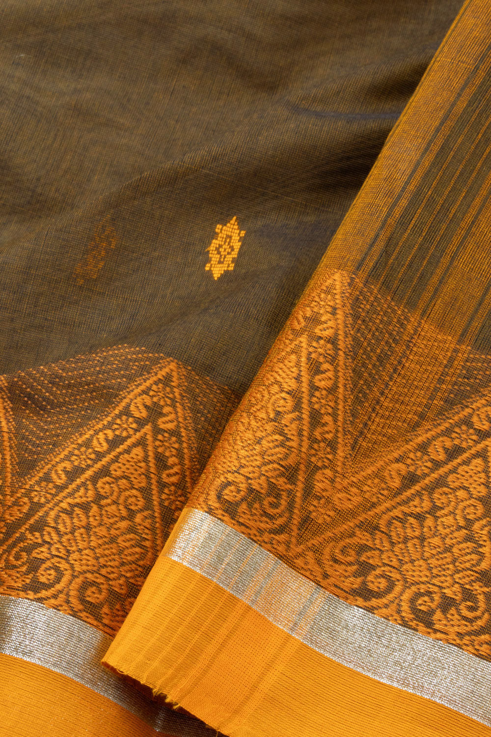 Brown Handloom Chettinad Cotton Saree 10072602