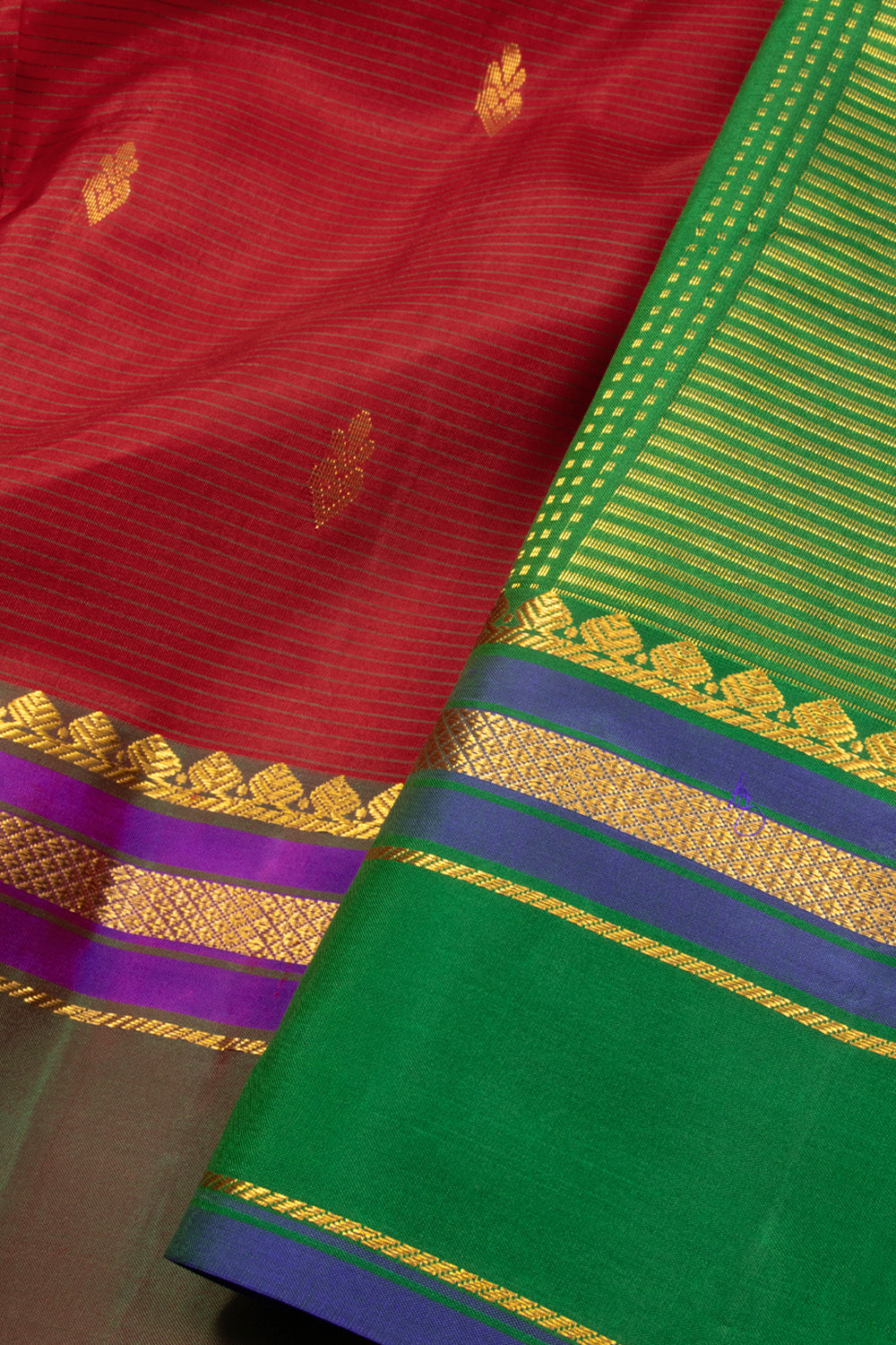 Red Handloom Kanchipuram Pure Silk Saree 10072811