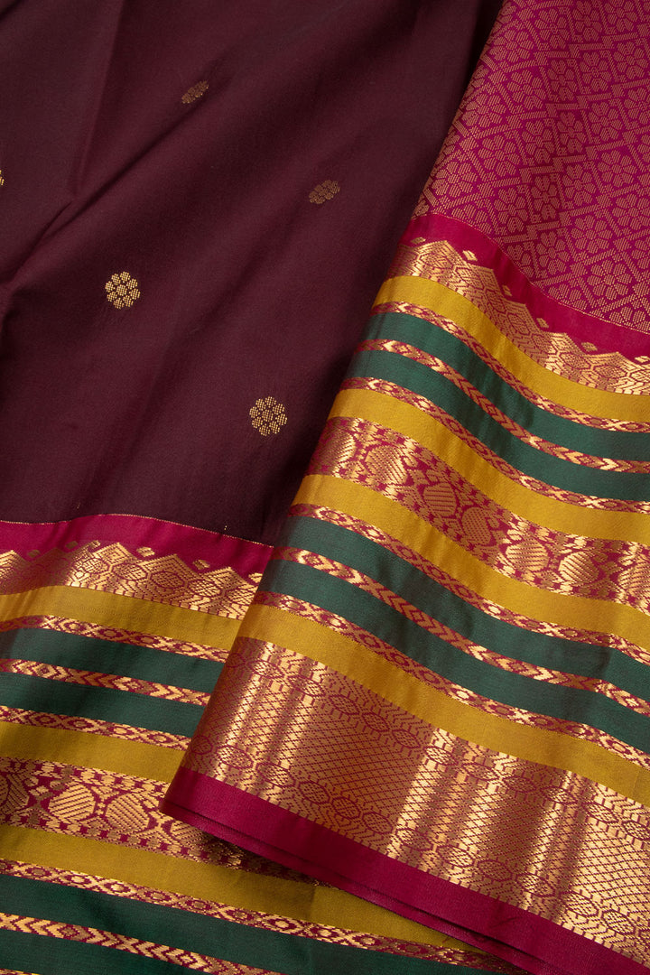 Brown Kanjivaram Silk Saree with Contrast Pallu 10073869