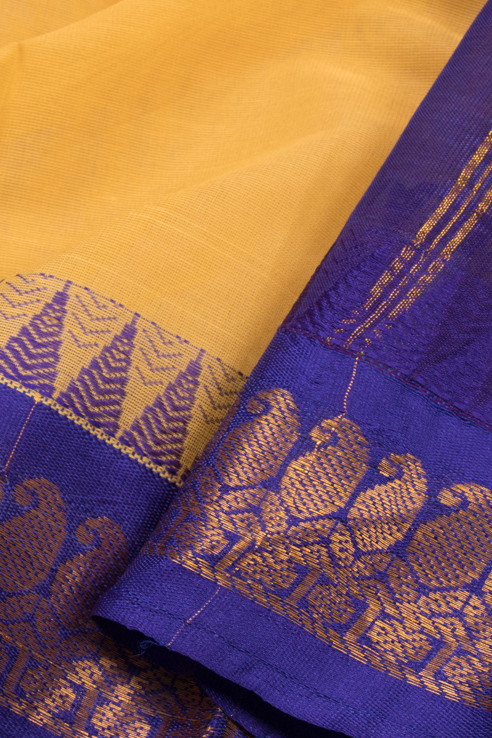 Yellow Handloom Gadwal Kuttu Cotton Saree Without Blouse