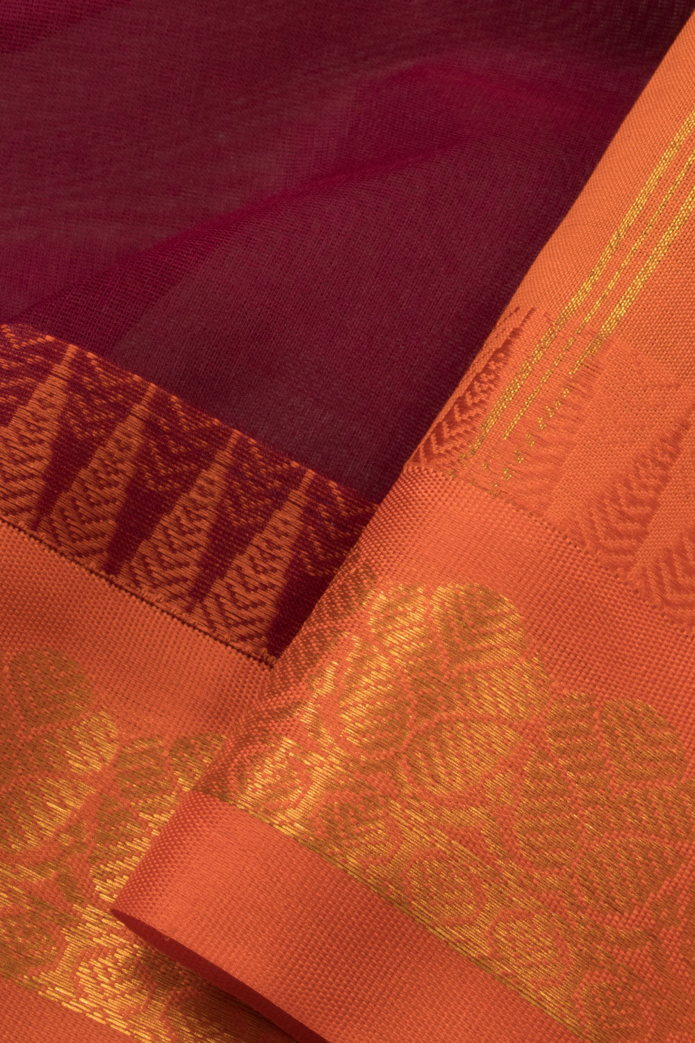 Maroon Handloom Gadwal Kuttu Cotton Saree Without Blouse