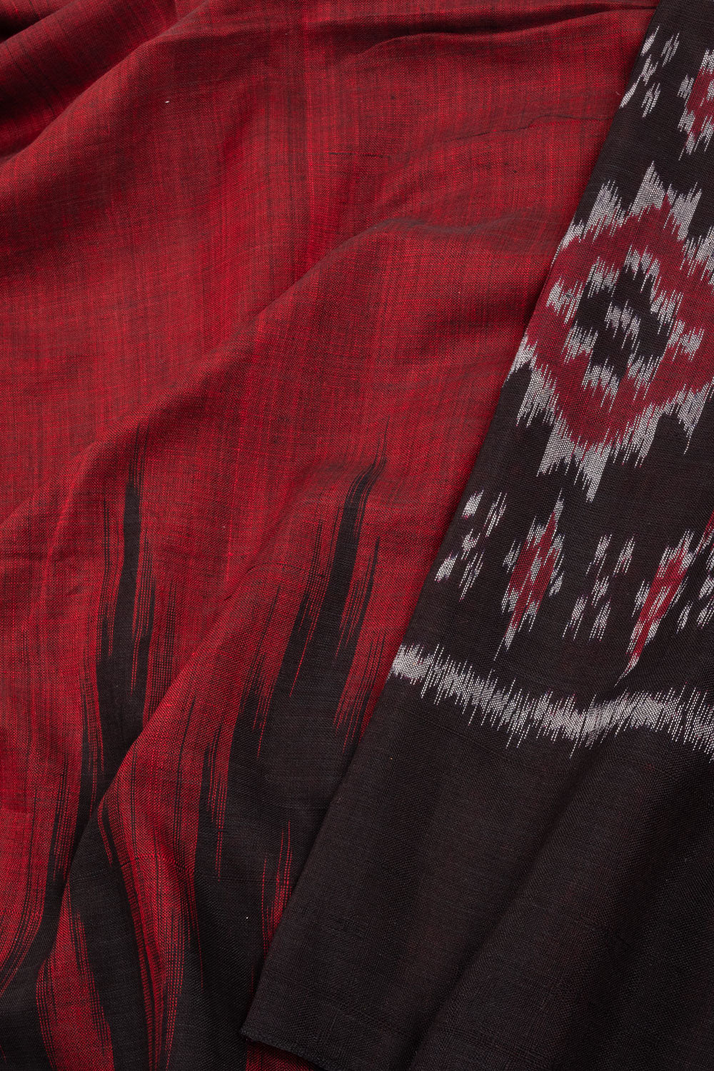 Red Nuapatna Odisha Ikat Cotton Saree Without Blouse