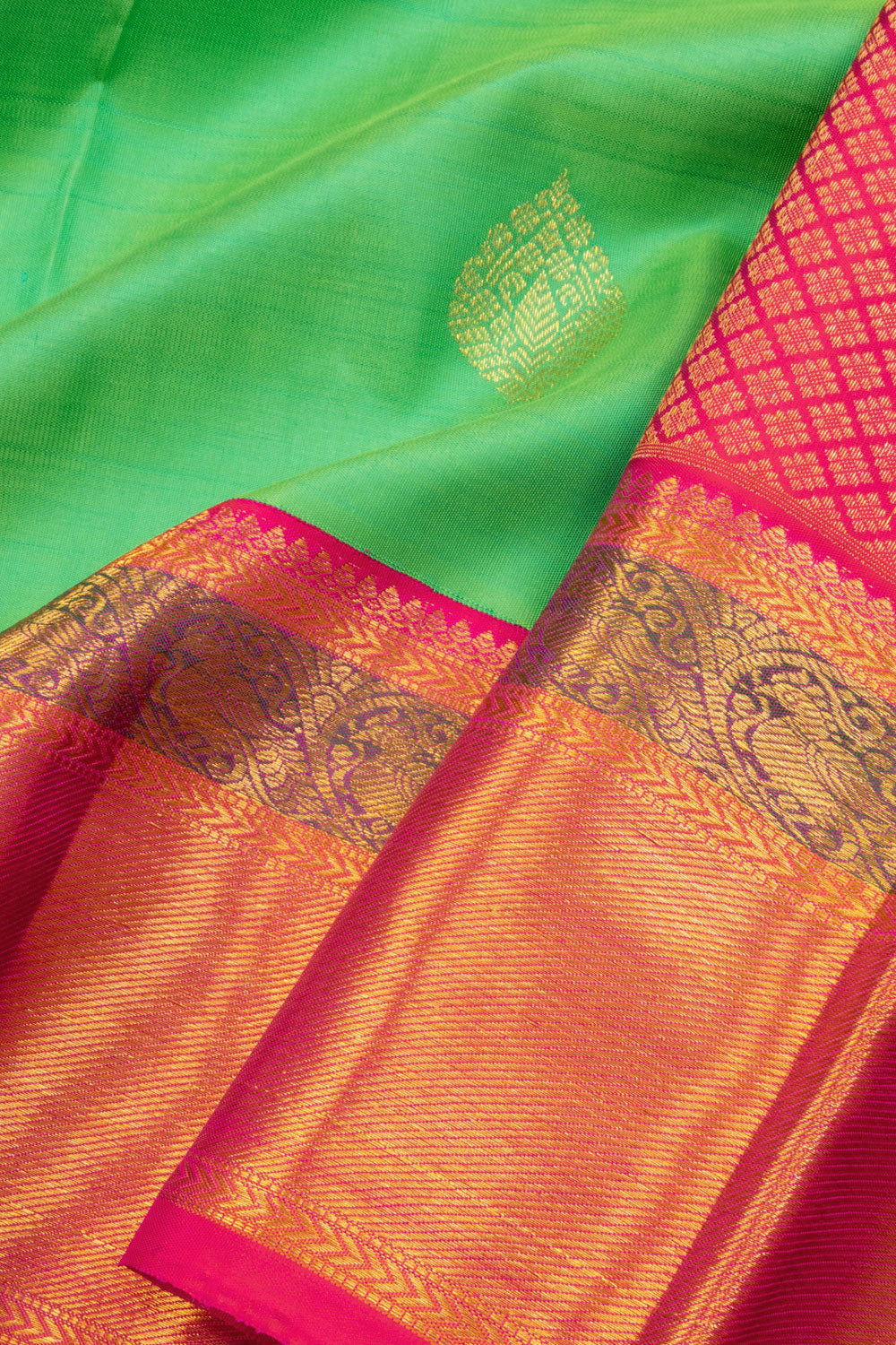 Green Bridal Korvai Kanjivaram Silk Saree 10070630