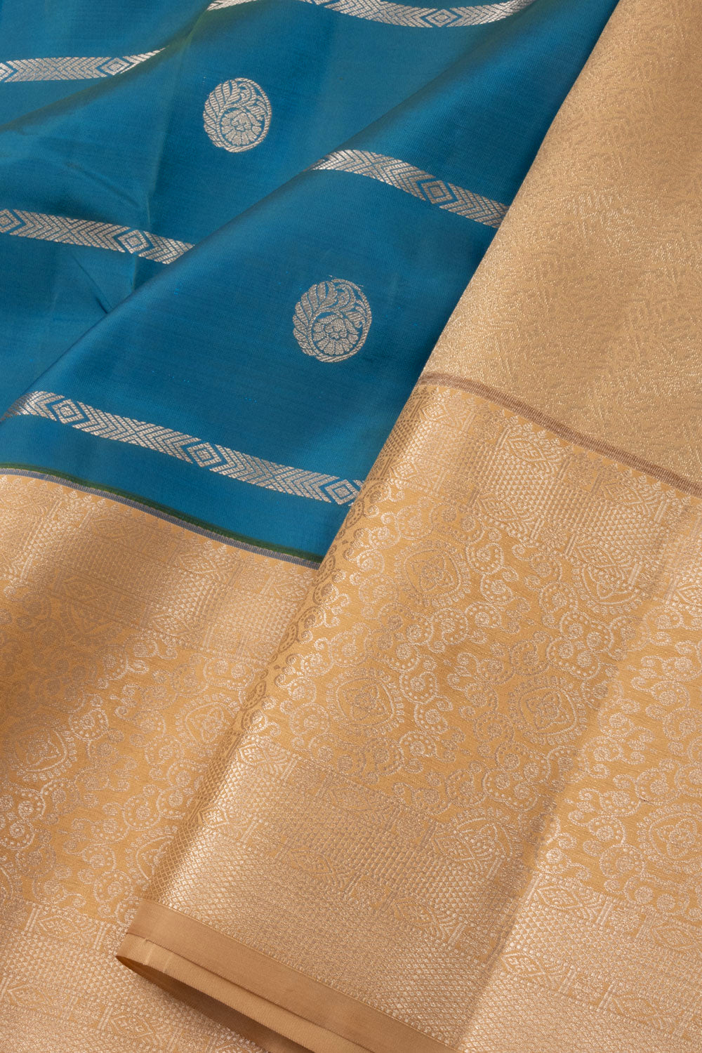 Blue Handloom Kanjivaram Silk Saree 10073832