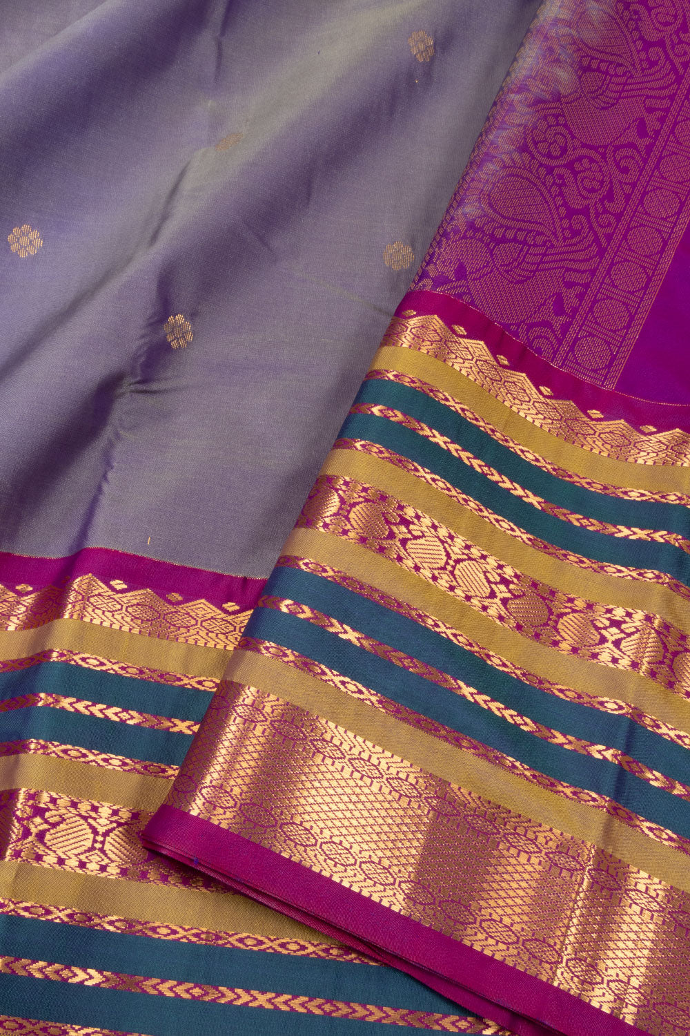 Dual Tone Grey Kanjivaram Silk Saree with Contrast Pallu 10073873