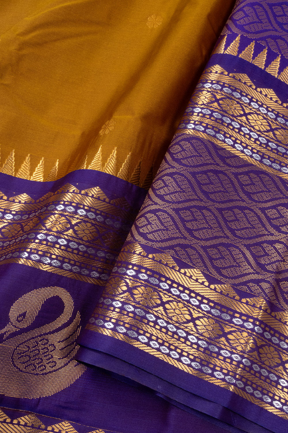 Dual Tone Brown Kanjivaram Silk Saree with Contrast Pallu 10073875