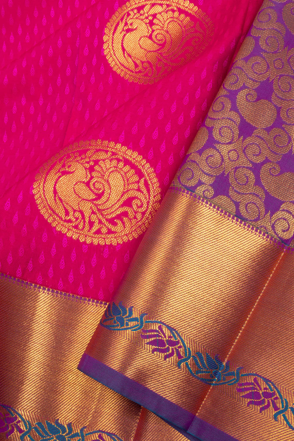 Magenta Kanjivaram Silk Saree with Contrast Pallu 10073887