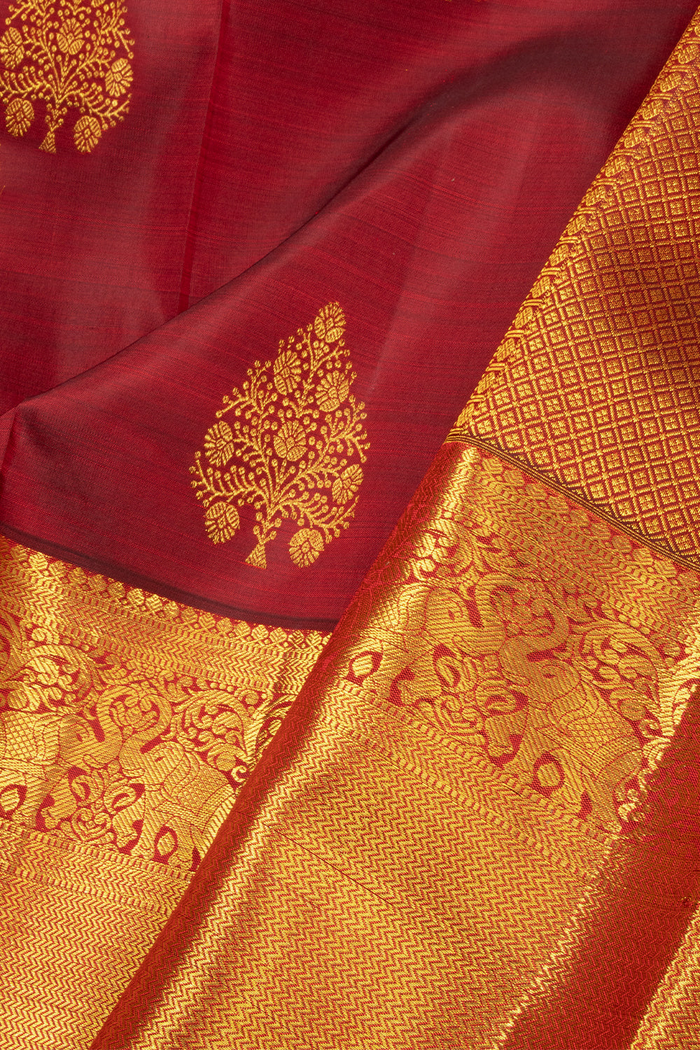 Maroon Handloom Pure Silk Kanjivaram Saree 10072813