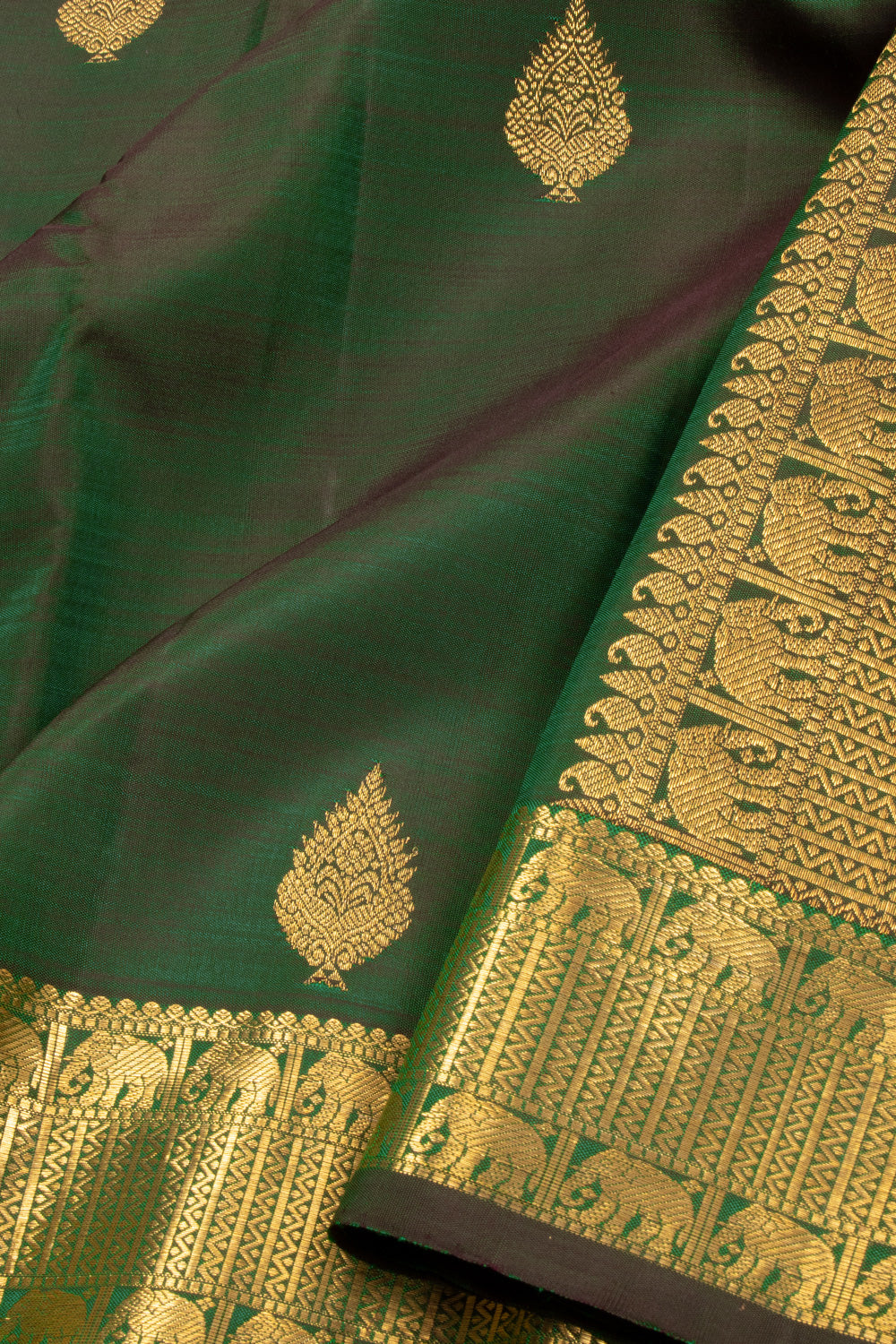 Green Handloom Kanjivaram Pure Silk Saree 10072835