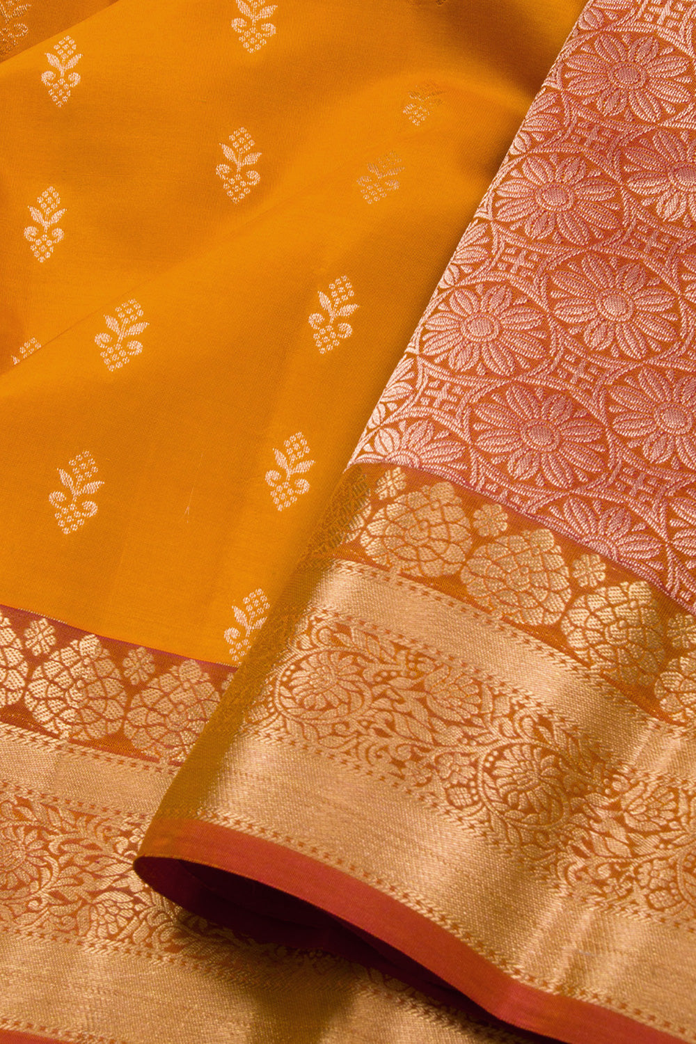 Yellow Handloom Kanchipuram Pure Silk Saree 10072823