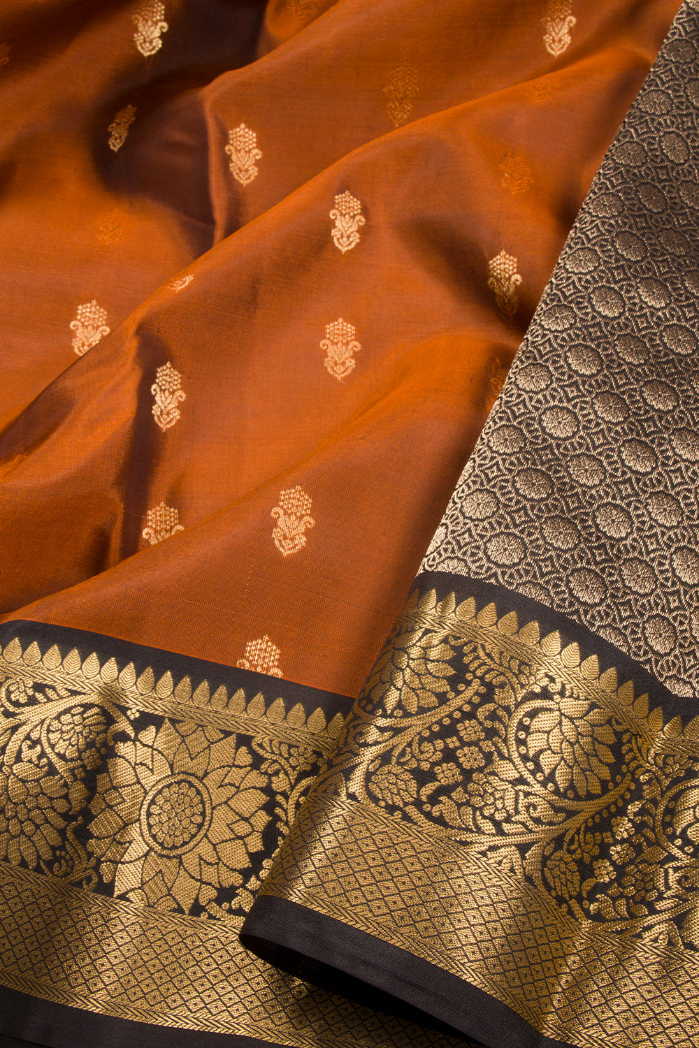 Brown Handloom Kanchipuram Pure Silk Saree 10072846