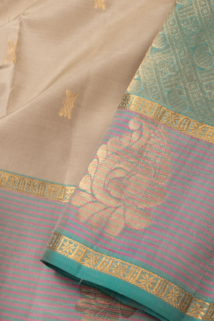 Grey Light Weight Kanjivaram Pure Silk Saree 10073789