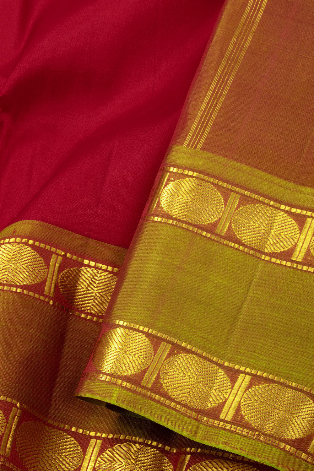 Red Light Weight Kanjivaram Pure Silk Saree 10073800