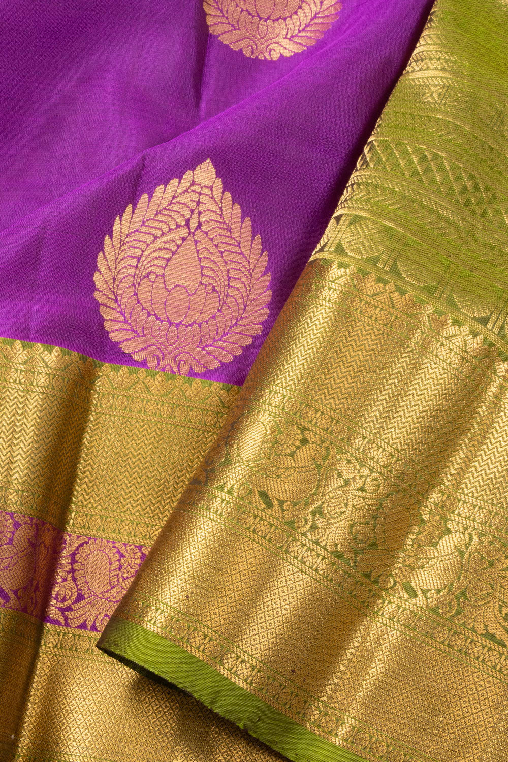 Violet Handloom Kanjivaram Silk Saree 10070714